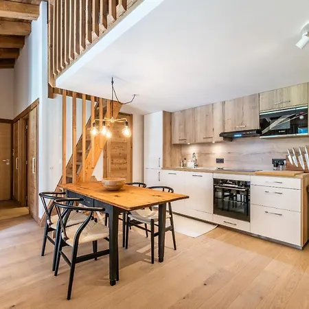 شقة Celosia - By Emerald شامونكس