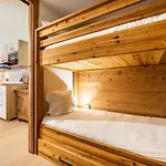 Celosia - By Emerald Apartment Chamonix