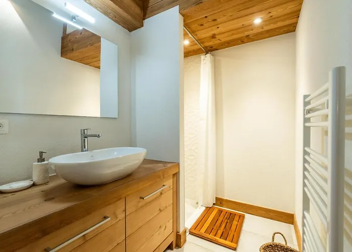 Celosia - By Emerald シャモニー